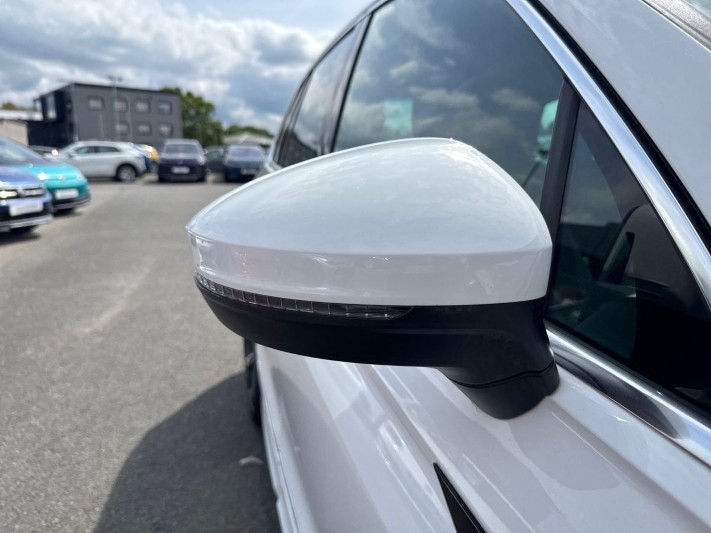 2022 (22) VOLKSWAGEN TIGUAN 2.0 TDI R-Line 5dr DSG 5385605