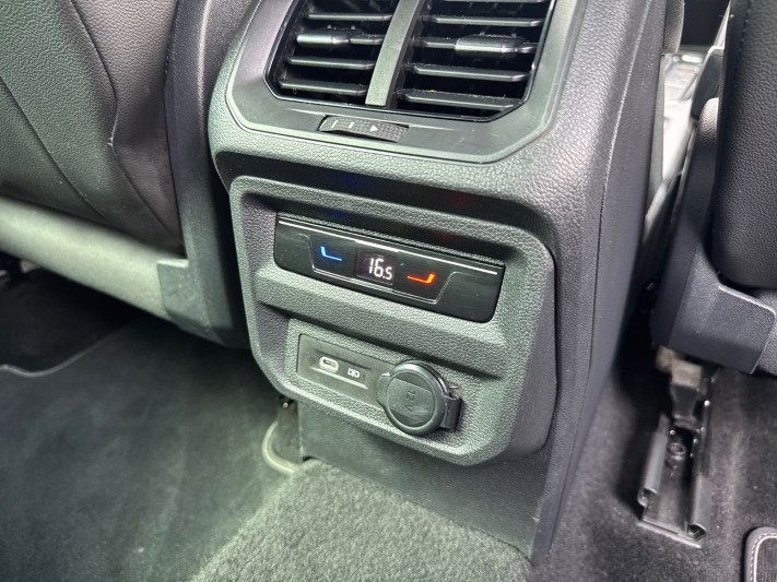 2022 (22) VOLKSWAGEN TIGUAN 2.0 TDI R-Line 5dr DSG 5385612