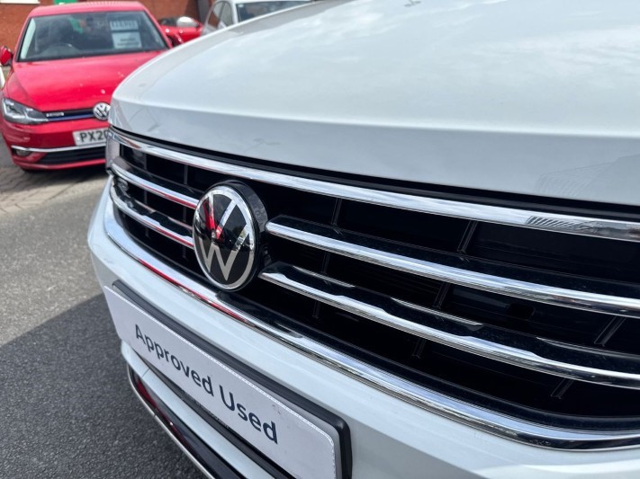 2022 (22) VOLKSWAGEN TIGUAN 2.0 TDI R-Line 5dr DSG 5385597