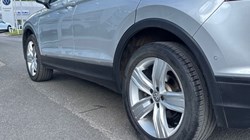 2020 (20) VOLKSWAGEN TIGUAN 2.0 TDi 150 4Motion Match 5dr DSG 5392320