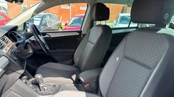 2020 (20) VOLKSWAGEN TIGUAN 2.0 TDi 150 4Motion Match 5dr DSG 5392314