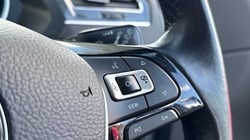 2020 (20) VOLKSWAGEN TIGUAN 2.0 TDi 150 4Motion Match 5dr DSG 5392300