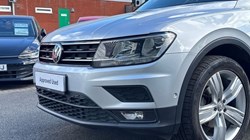 2020 (20) VOLKSWAGEN TIGUAN 2.0 TDi 150 4Motion Match 5dr DSG 5392323