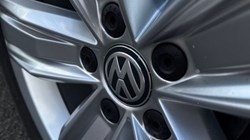 2020 (20) VOLKSWAGEN TIGUAN 2.0 TDi 150 4Motion Match 5dr DSG 5392328