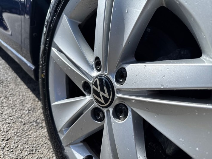 2022 (72) VOLKSWAGEN GOLF 2.0 TDI Life 5dr 5343921