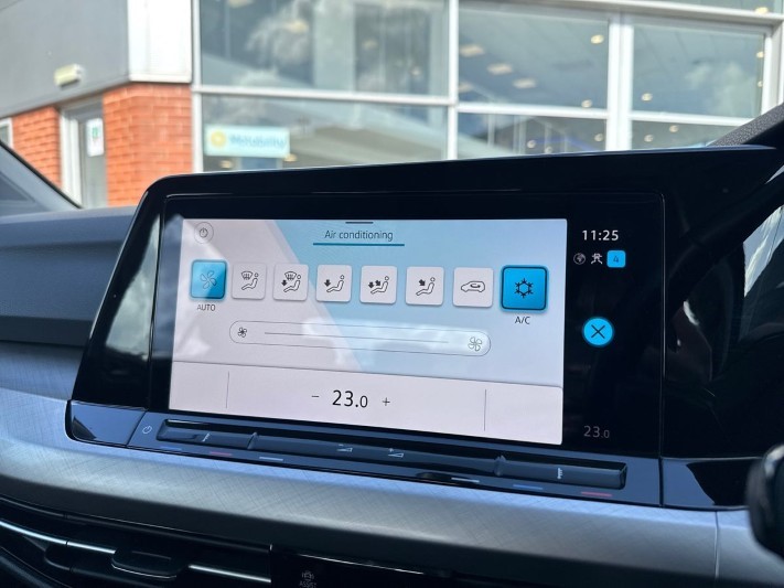 2022 (72) VOLKSWAGEN GOLF 2.0 TDI Life 5dr 5343899