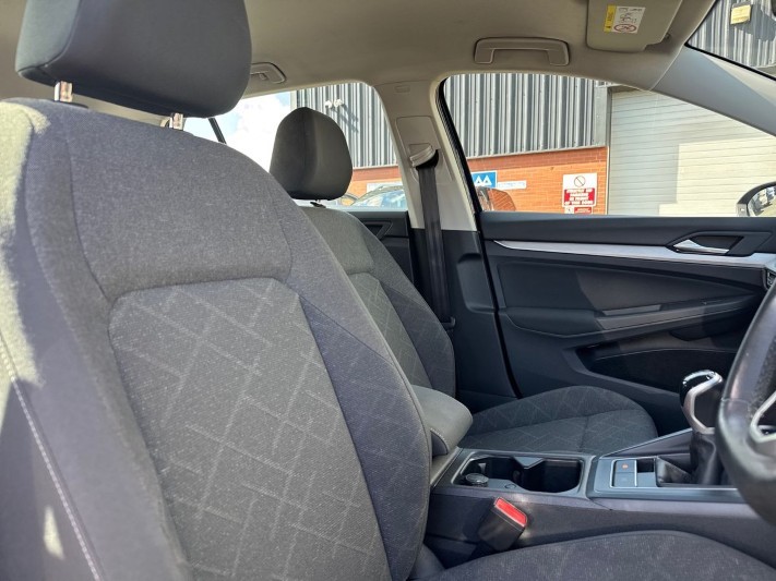 2022 (72) VOLKSWAGEN GOLF 2.0 TDI Life 5dr 5343889