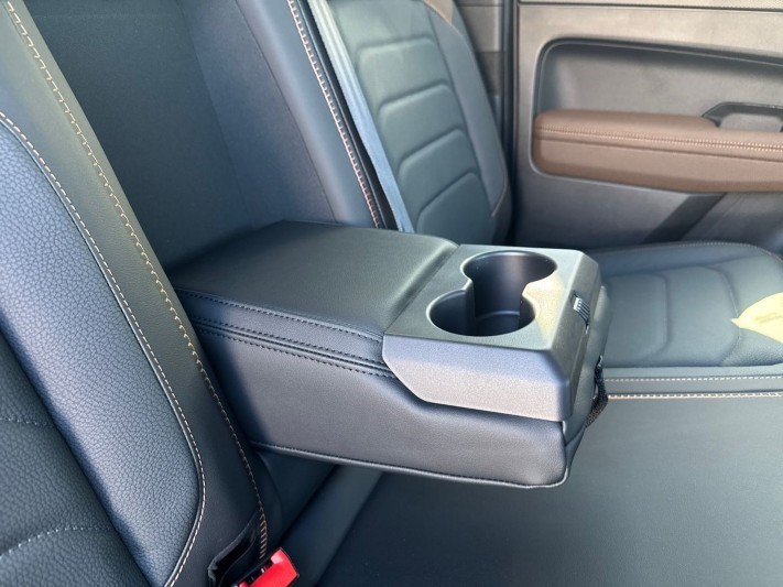 2026 (26) VOLKSWAGEN COMMERCIAL AMAROK D/Cab Pick Up PanAmericana 3.0 V6 TDI 240 4M Auto 5344025