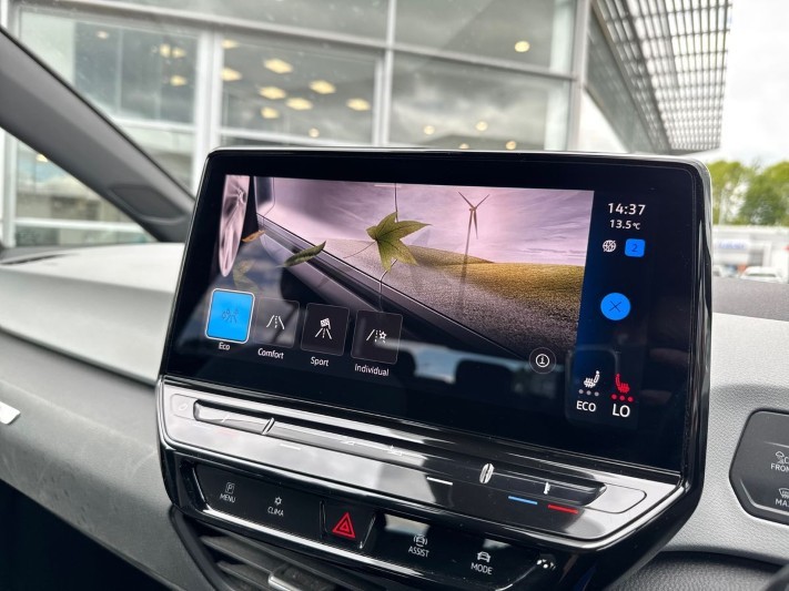 2020 (70) VOLKSWAGEN ID.3 150kW 1ST Edition Pro Power 58kWh 5dr Auto 5413063