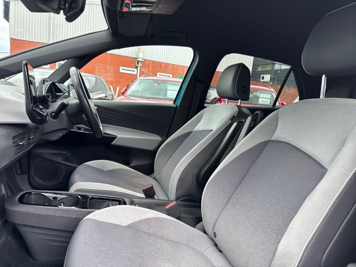 2020 (70) VOLKSWAGEN ID.3 150kW 1ST Edition Pro Power 58kWh 5dr Auto 5413065