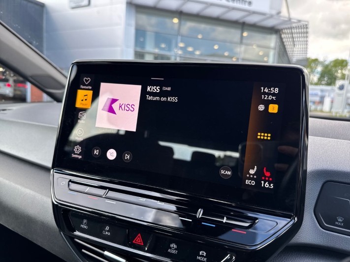 2022 (22) VOLKSWAGEN ID.3 107KW Life Pro 58kWh 5dr Auto 5409393