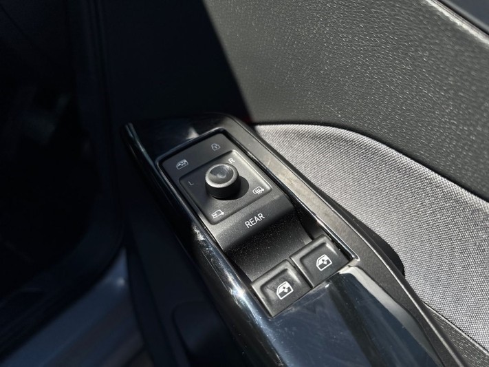 2022 (22) VOLKSWAGEN ID.3 107KW Life Pro 58kWh 5dr Auto 5409381