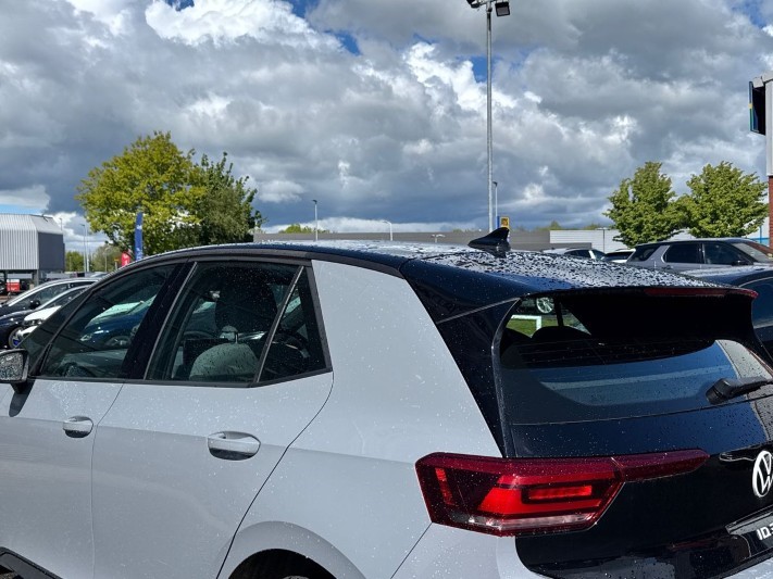 2022 (22) VOLKSWAGEN ID.3 107KW Life Pro 58kWh 5dr Auto 5409406