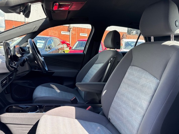2022 (22) VOLKSWAGEN ID.3 107KW Life Pro 58kWh 5dr Auto 5409401