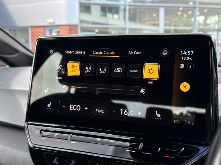 2022 (22) VOLKSWAGEN ID.3 107KW Life Pro 58kWh 5dr Auto 5409394