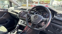 2021 (70) VOLKSWAGEN TOURAN 1.5 TSI EVO SEL 5dr DSG 5400384