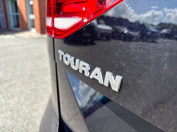 2021 (70) VOLKSWAGEN TOURAN 1.5 TSI EVO SEL 5dr DSG 5400383