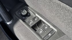 2021 (70) VOLKSWAGEN TOURAN 1.5 TSI EVO SEL 5dr DSG 5400387