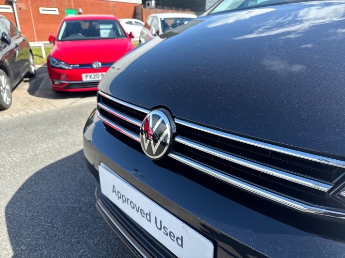 2021 (70) VOLKSWAGEN TOURAN 1.5 TSI EVO SEL 5dr DSG 5400415