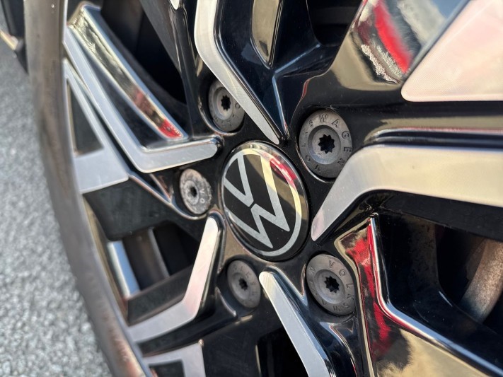 2021 (70) VOLKSWAGEN TOURAN 1.5 TSI EVO SEL 5dr DSG 5400421