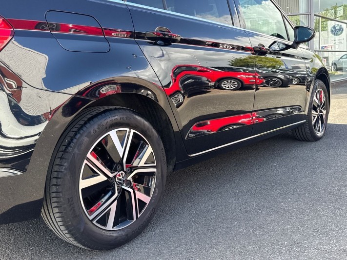 2021 (70) VOLKSWAGEN TOURAN 1.5 TSI EVO SEL 5dr DSG 5400413