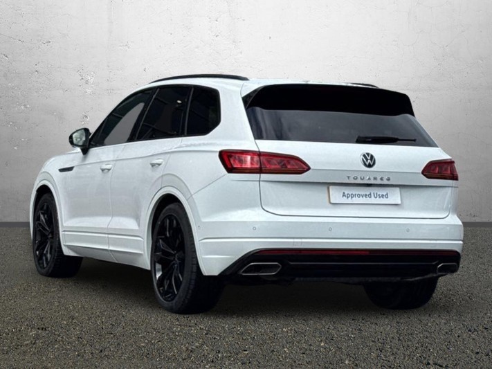 2021 (21) VOLKSWAGEN TOUAREG 3.0 V6 TDI 4Motion Black Edition 5dr Tip Auto