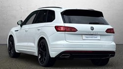 2021 (21) VOLKSWAGEN TOUAREG 3.0 V6 TDI 4Motion Black Edition 5dr Tip Auto 1