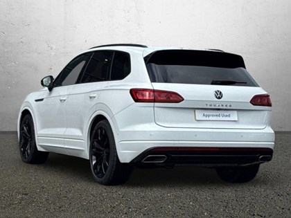 2021 (21) VOLKSWAGEN TOUAREG 3.0 V6 TDI 4Motion Black Edition 5dr Tip Auto