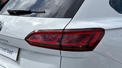2021 (21) VOLKSWAGEN TOUAREG 3.0 V6 TDI 4Motion Black Edition 5dr Tip Auto 5419549