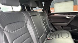 2021 (21) VOLKSWAGEN TOUAREG 3.0 V6 TDI 4Motion Black Edition 5dr Tip Auto 5419538