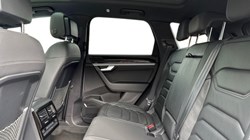 2021 (21) VOLKSWAGEN TOUAREG 3.0 V6 TDI 4Motion Black Edition 5dr Tip Auto 5419508