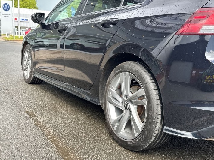 2022 (22) VOLKSWAGEN GOLF 1.5 TSI 150 R-Line 5dr 5408206
