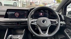 2022 (22) VOLKSWAGEN GOLF 1.5 TSI 150 R-Line 5dr 5408188
