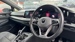 2022 (22) VOLKSWAGEN GOLF 1.5 TSI 150 R-Line 5dr 5408177