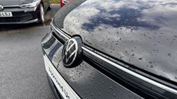 2022 (22) VOLKSWAGEN GOLF 1.5 TSI 150 R-Line 5dr 5408208