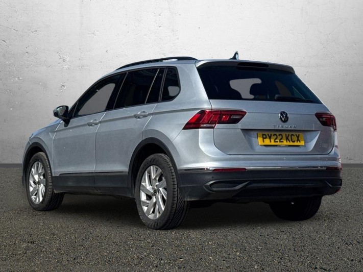 2022 (22) VOLKSWAGEN TIGUAN 1.5 TSI 150 Life 5dr DSG 5404247