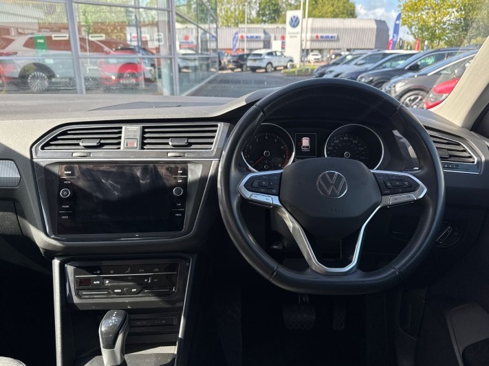 2022 (22) VOLKSWAGEN TIGUAN 1.5 TSI 150 Life 5dr DSG 5404268
