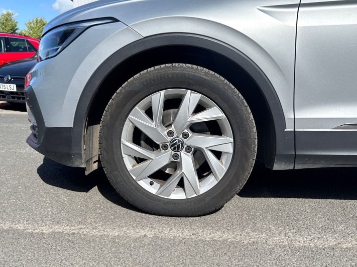 2022 (22) VOLKSWAGEN TIGUAN 1.5 TSI 150 Life 5dr DSG 5404253