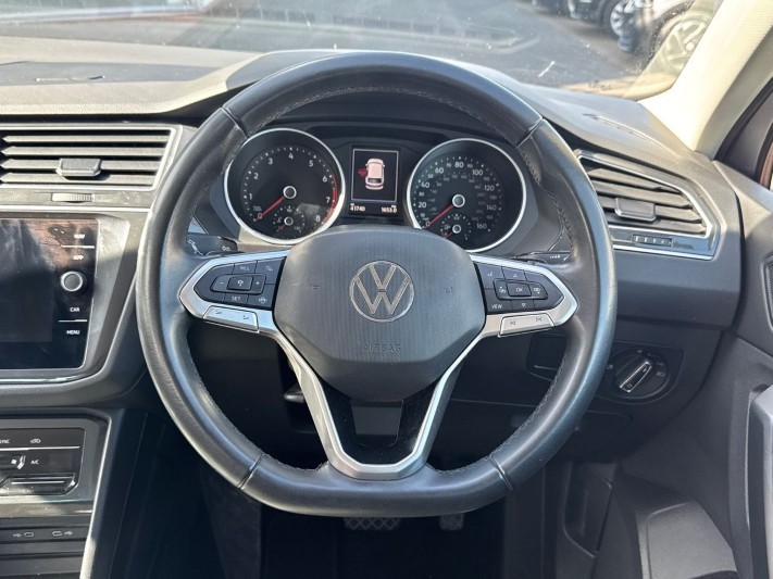 2022 (22) VOLKSWAGEN TIGUAN 1.5 TSI 150 Life 5dr DSG 5404264