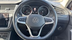 2022 (22) VOLKSWAGEN TIGUAN 1.5 TSI 150 Life 5dr DSG 5404264