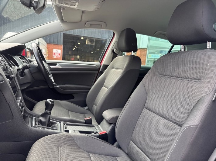 2020 (20) VOLKSWAGEN GOLF 1.5 TSI EVO Match Edition 5dr 5394506