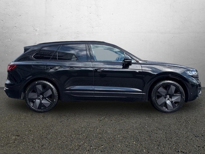 2026 (75) VOLKSWAGEN TOUAREG 3.0 V6 TDI 4Motion 286 Black Edition 5dr Tip Auto 5419667