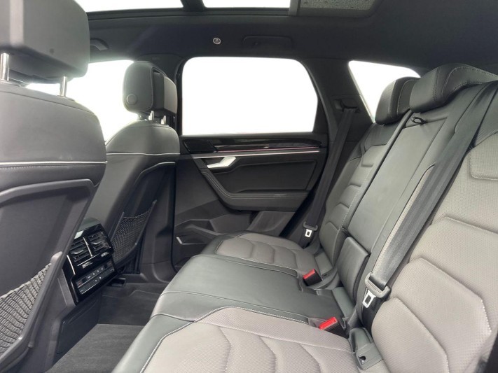 2026 (75) VOLKSWAGEN TOUAREG 3.0 V6 TDI 4Motion 286 Black Edition 5dr Tip Auto 5419666