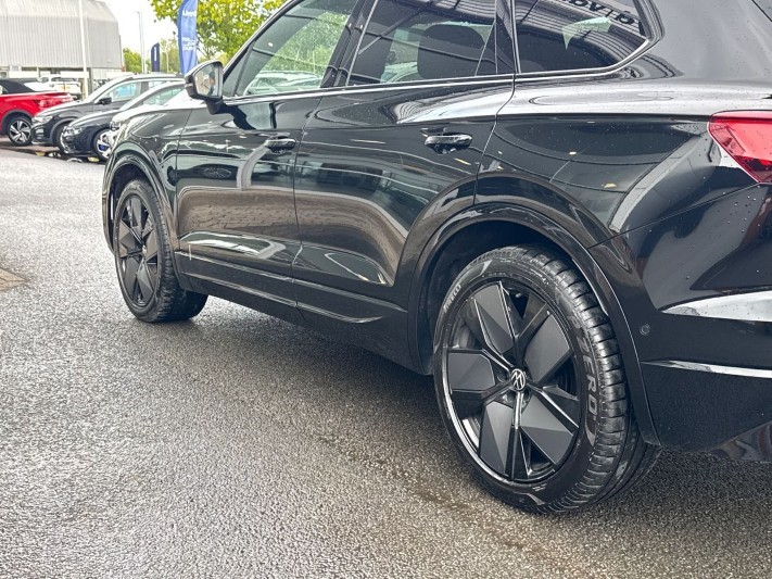 2026 (75) VOLKSWAGEN TOUAREG 3.0 V6 TDI 4Motion 286 Black Edition 5dr Tip Auto 5419703