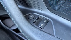 BMW 2 SERIES 220i M Sport 2dr Step Auto 4099820