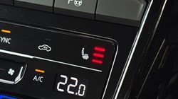 2025 (25) VOLKSWAGEN T-ROC 1.5 TSI R-Line 2dr DSG 5436298