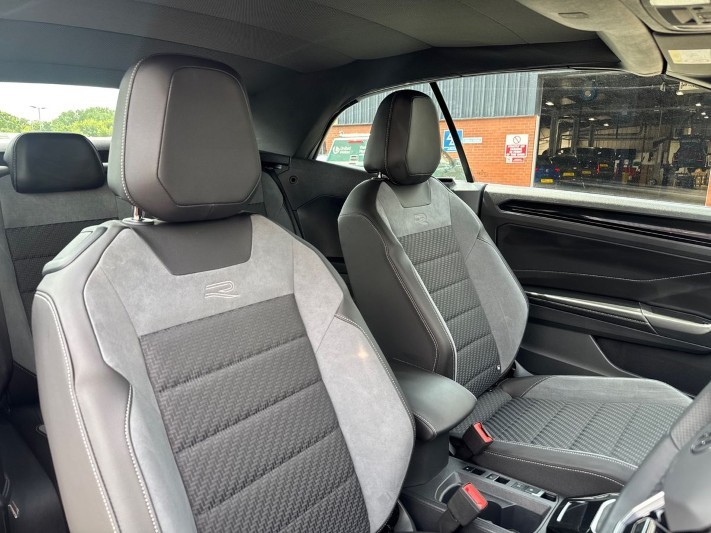 2025 (25) VOLKSWAGEN T-ROC 1.5 TSI R-Line 2dr DSG 5436286