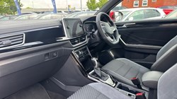 2025 (25) VOLKSWAGEN T-ROC 1.5 TSI R-Line 2dr DSG 5436304