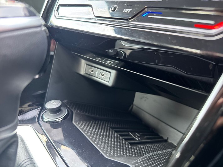 2025 (25) VOLKSWAGEN T-ROC 1.5 TSI R-Line 2dr DSG 5436339