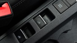 2025 (25) VOLKSWAGEN T-ROC 1.5 TSI R-Line 2dr DSG 5436340